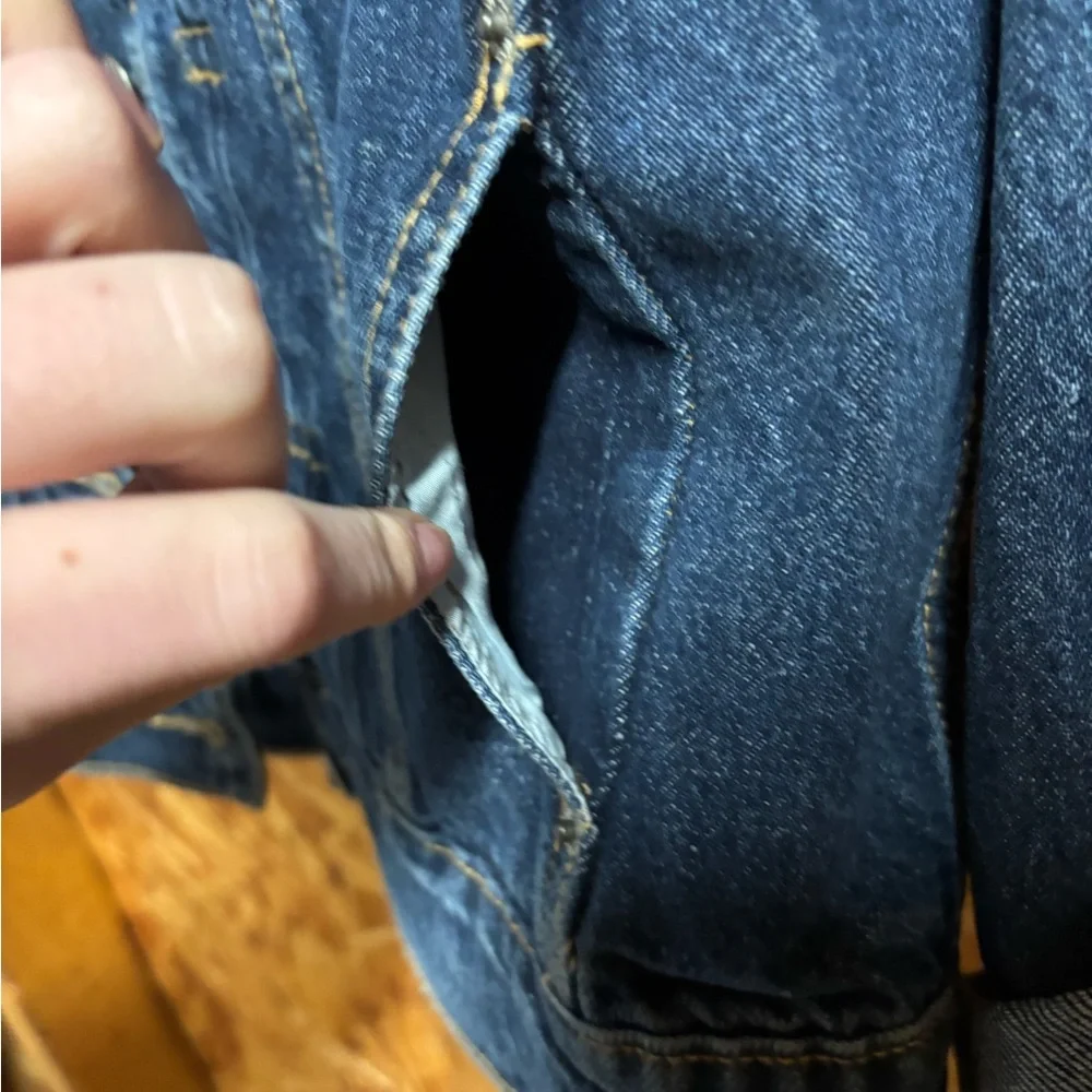 Old Navy chic dark